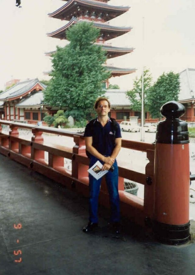 japan199052.jpg